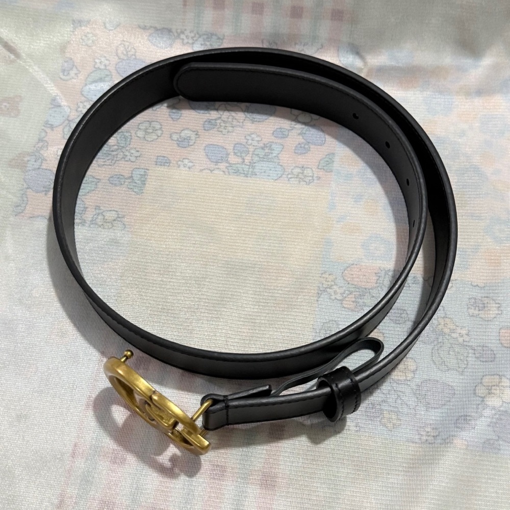 Gucci Black Leather Belt with Gold Double G Logo - Picture 8 of 8